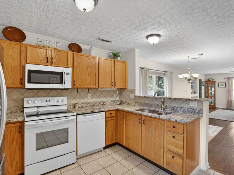 24 Bloomfield Hills Drive, South Bloomfield, OH 43103 Photo 21