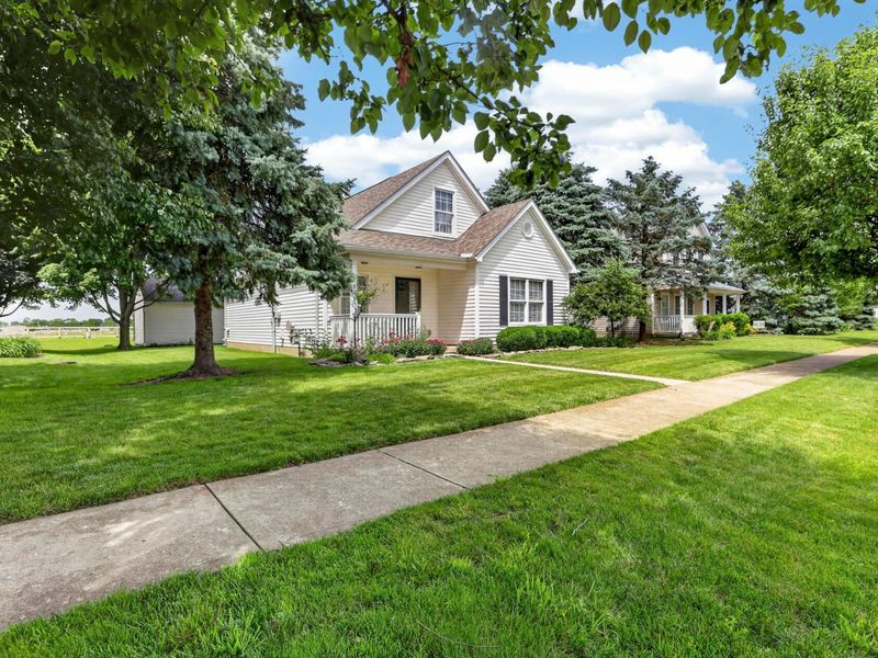 24 Bloomfield Hills Drive , Ashville, OH 43103 Photo 4