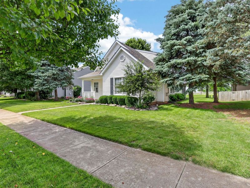 24 Bloomfield Hills Drive , Ashville, OH 43103 Photo 5