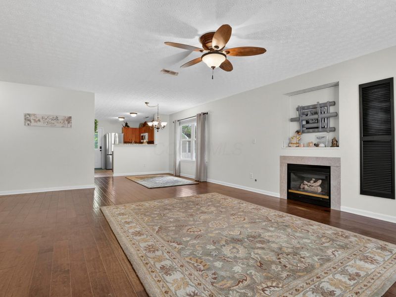 24 Bloomfield Hills Drive , Ashville, OH 43103 Photo 9