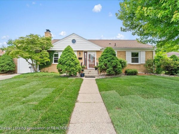 1727 Wellington Road, Lansing, MI 48910