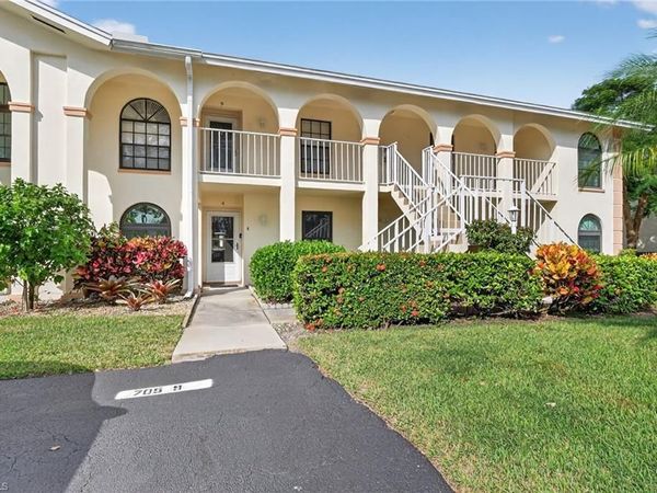 705 Augusta BLVD , Unit 705-4, NAPLES, FL 34113