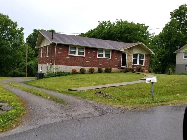 113 La Bar Dr , Hendersonville, TN 37075