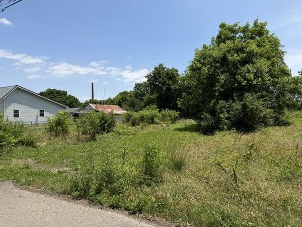 606 Kiwanis Ave , Fayetteville, TN 37334