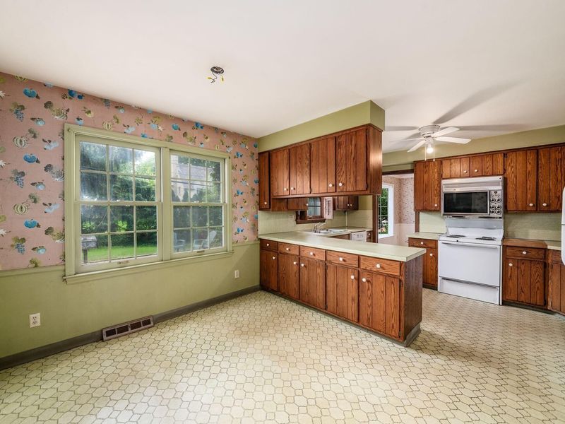 2357 Dorset Road, Columbus, OH 43221 Photo 20