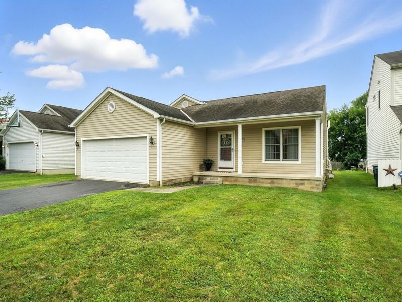 2121 Staghorn Way, Grove City, OH 43123 Photo 1