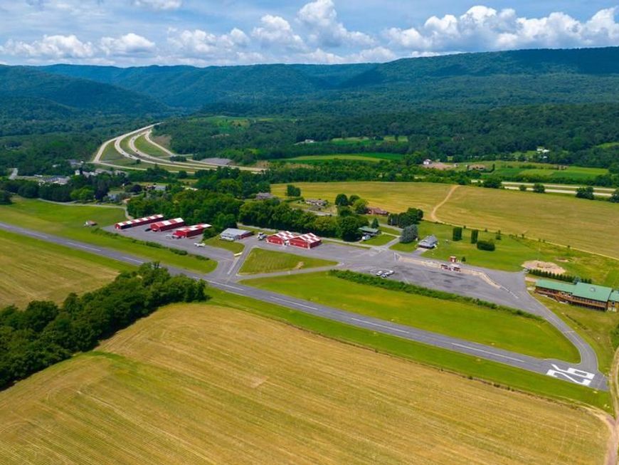 600, 650, 656 Airport Drive , Mifflintown, PA 17059 Main Photo
