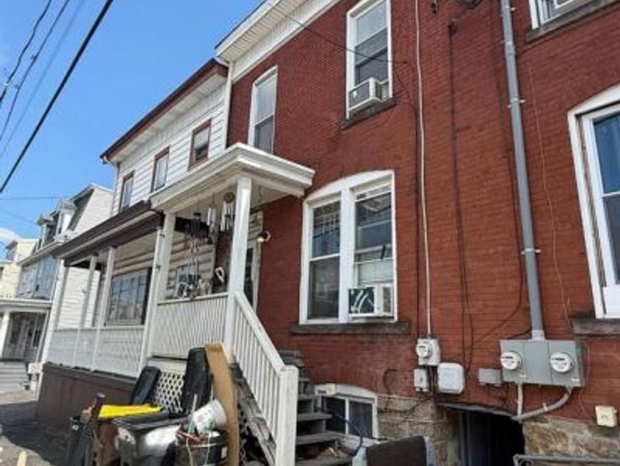 1645 W Market Street , Pottsville, PA 17901 Main Photo