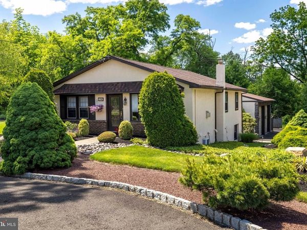 1790 TWINING ROAD, WILLOW GROVE, PA 19090
