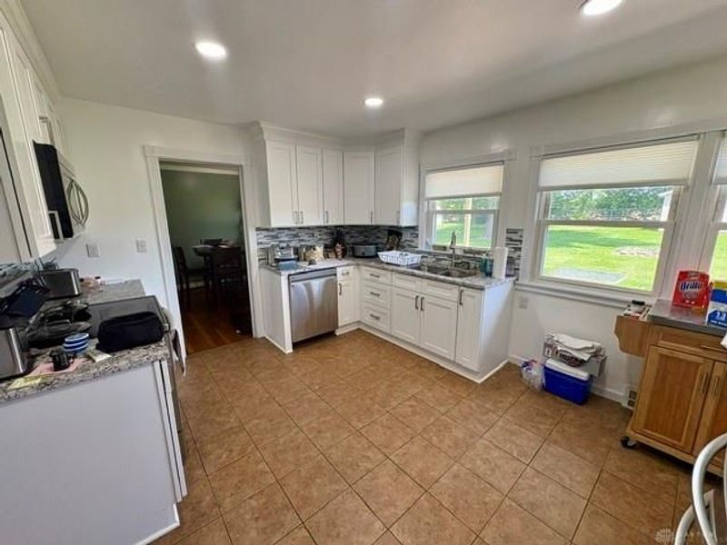 2648 S Burnett Road, Springfield, OH 45505 Photo 10