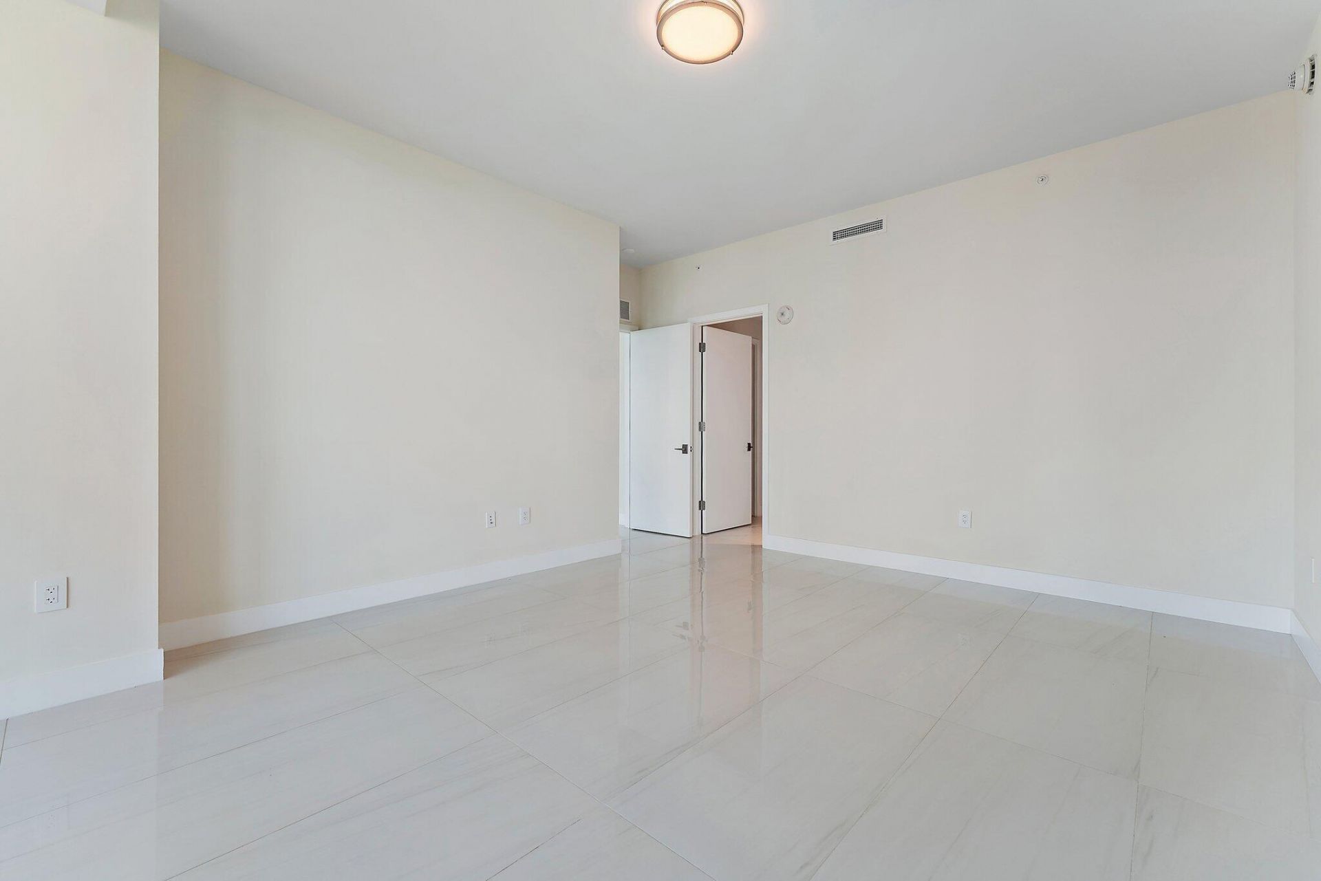3100 N Ocean Drive, Unit H1206, Singer Island, FL 33404 Photo