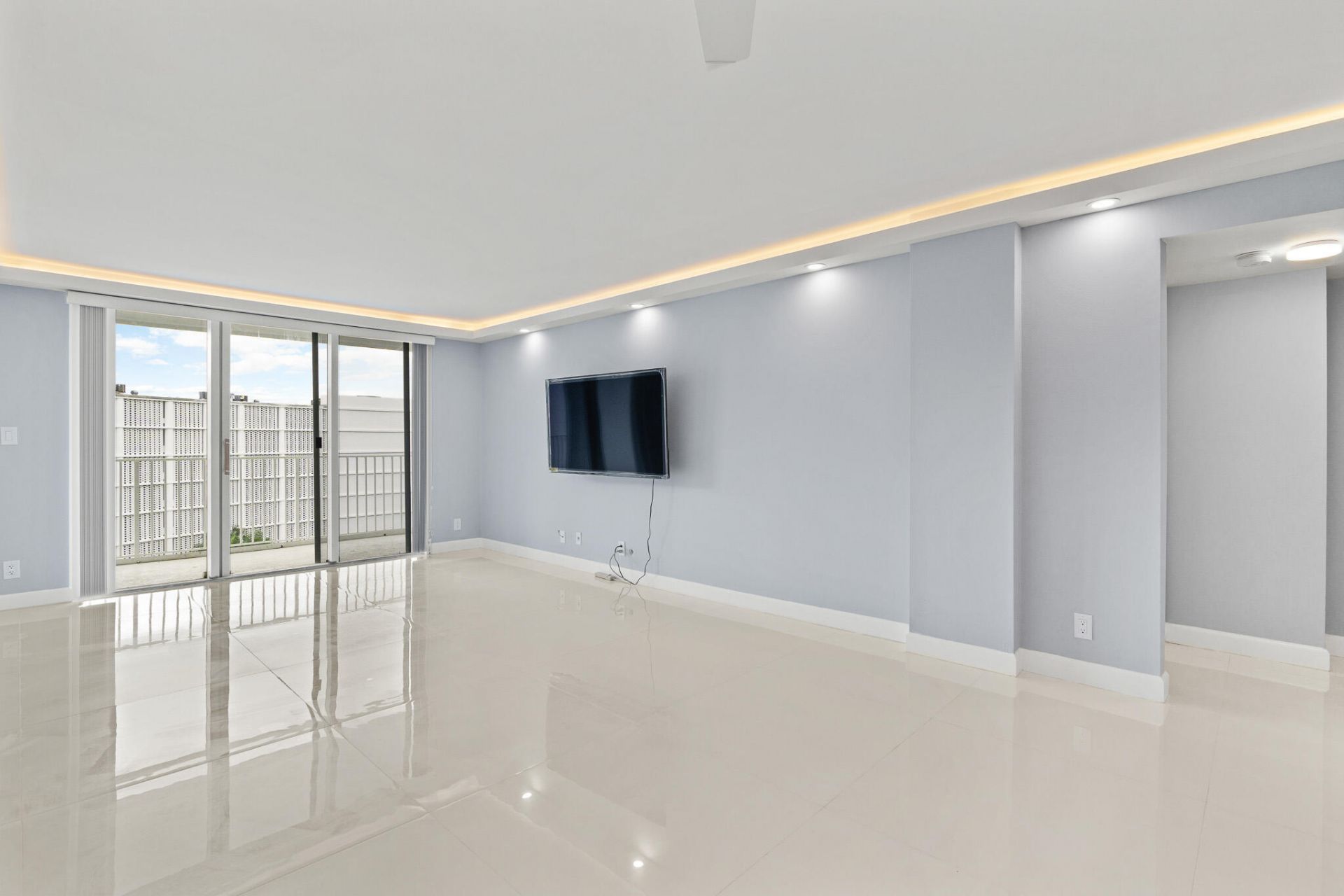 3580 S Ocean Boulevard, Unit 8b, South Palm Beach, FL 33480 Photo