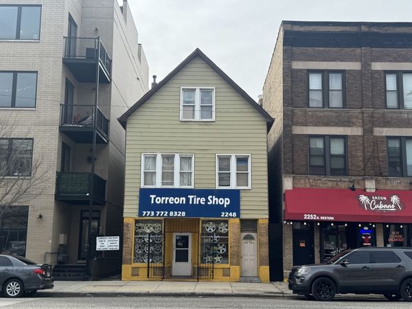 2248 N Western Avenue , Chicago, IL 60647