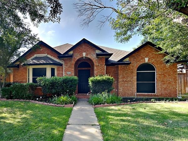 4520 Ridgepointe Drive, The Colony, TX 75056