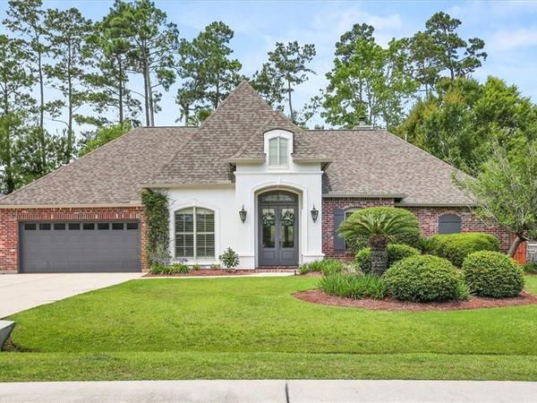 1174 SCARLET OAK Lane , Mandeville, LA 70448