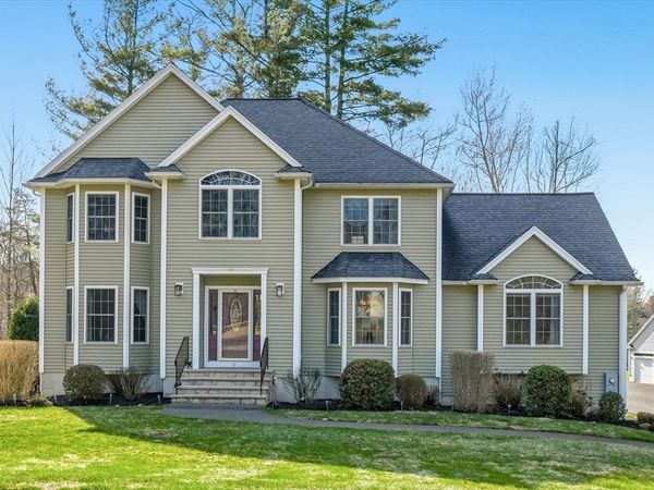 10 Rolling Meadows, Haverhill, MA 01832