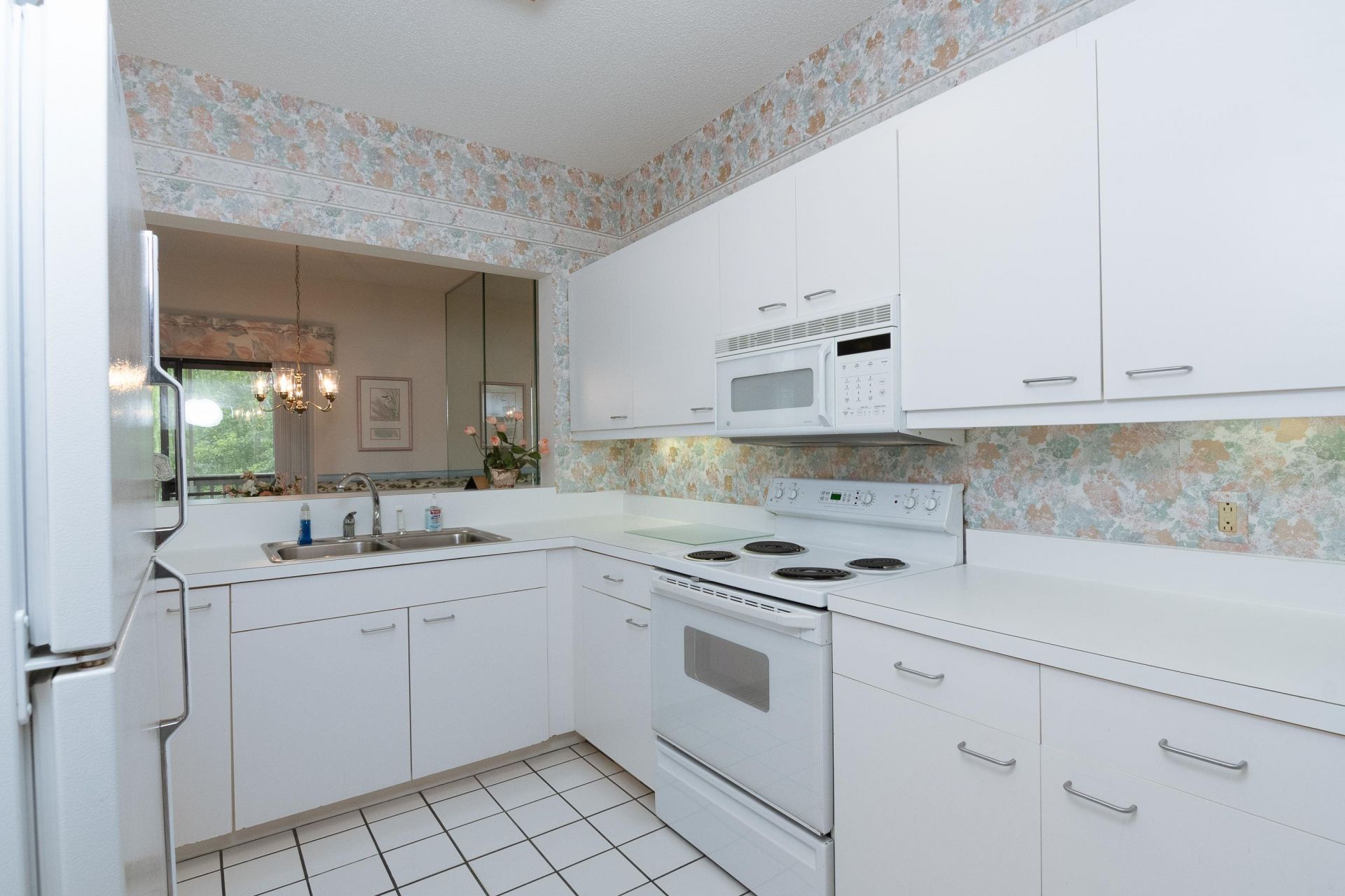 800 Castleford Circle  Photo 5