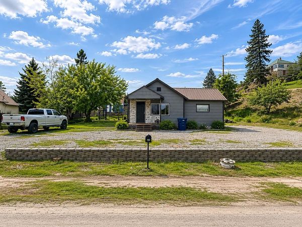 1021 S Adams St, Republic, WA 99166