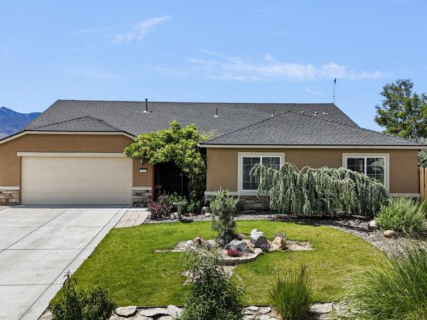 123 Hood Drive, Dayton, NV 89403