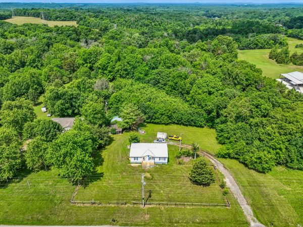 1286 Harsh Ln , Castalian Springs, TN 37031