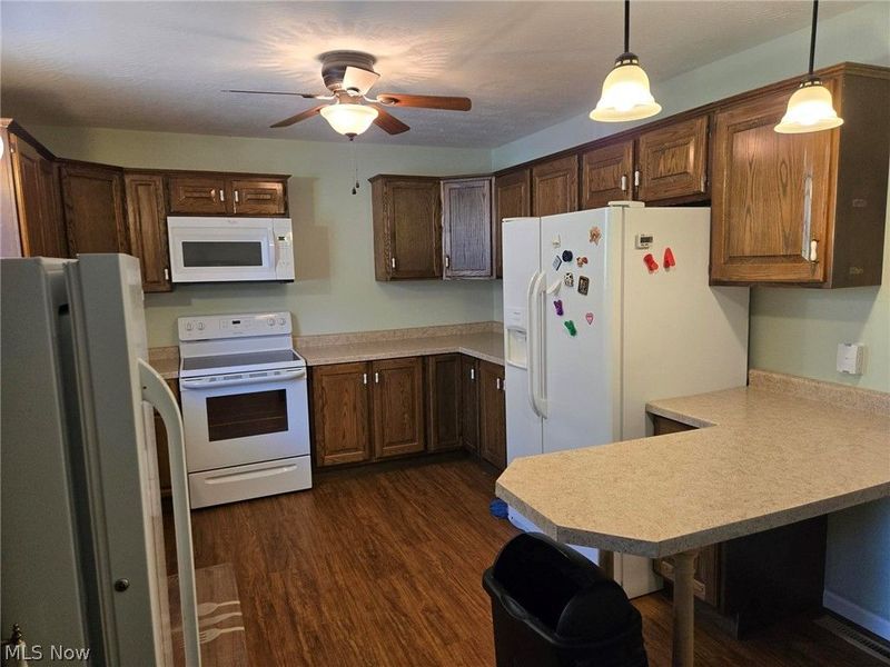 763 E Main Street, McConnelsville, OH 43756 Photo 4