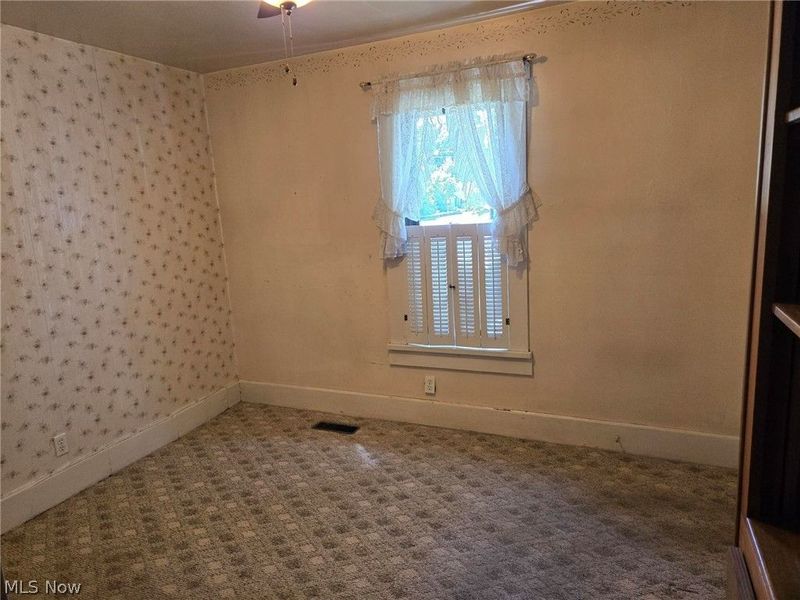 763 E Main Street, McConnelsville, OH 43756 Photo 9
