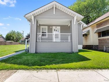 23 W Broadway Street , Ecorse, MI 48229