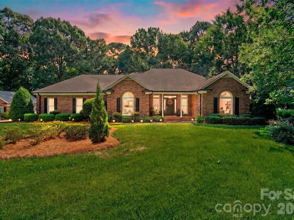 3406 Peninsula Court , Monroe, NC 28110