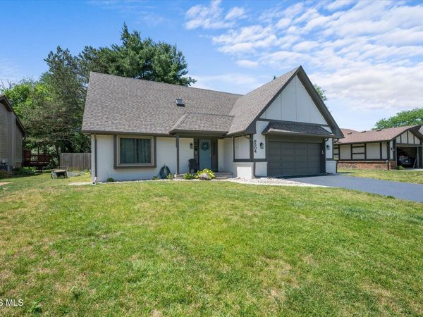 6504 Oakbrook Drive, Whitehouse, OH 43571