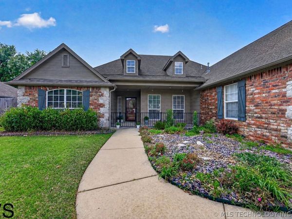 13168 N 131 Avenue , Collinsville, OK 74021