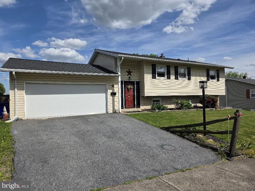 5 Heatherwood Circle, Middletown, PA 17057 Main Photo