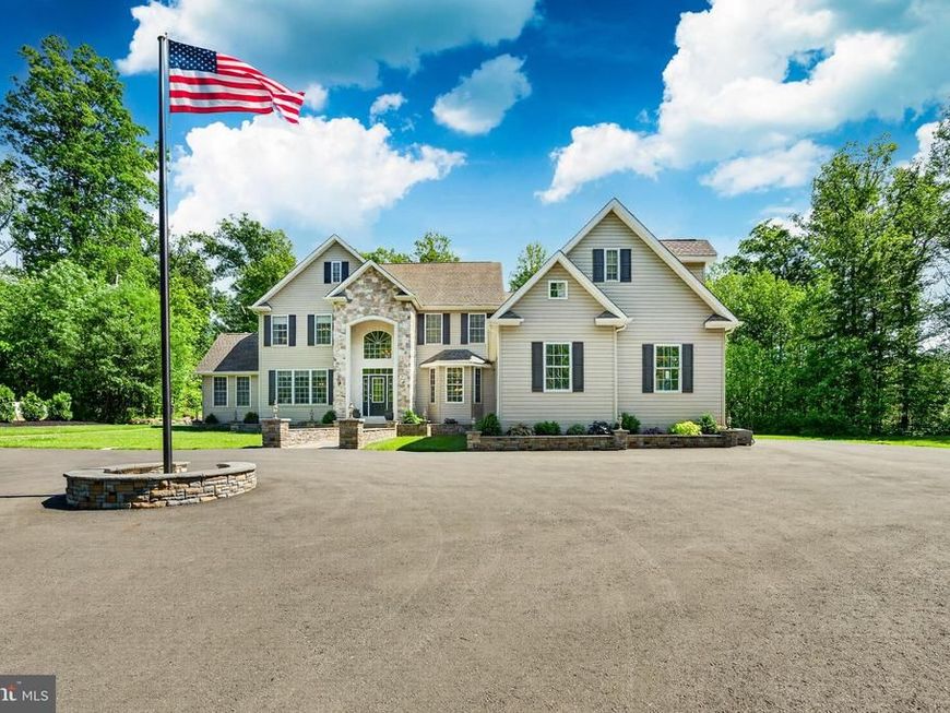 675 Rock Hill Road, Quakertown, PA 18951 Main Photo