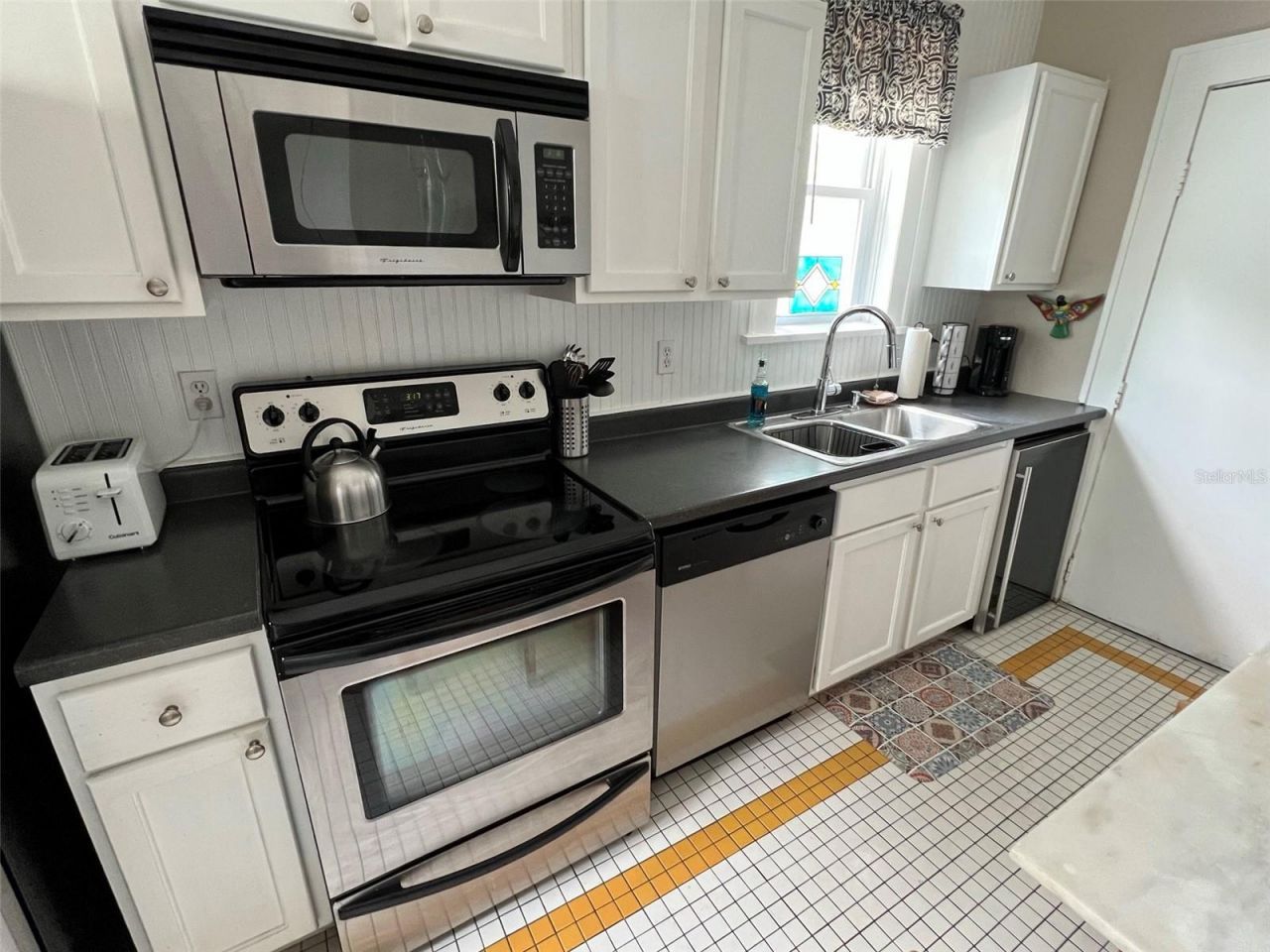 2014 Jackson Street N, Unit 5, Saint Petersburg, FL 33704 Photo