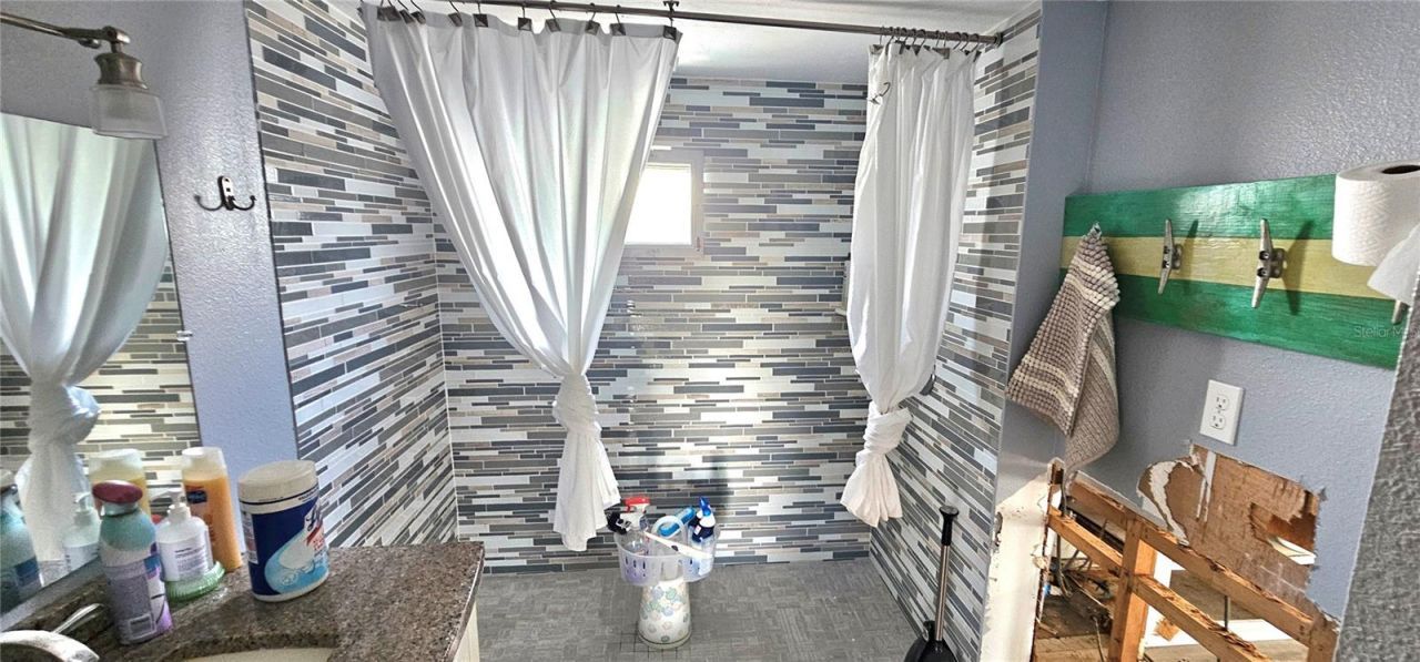 41 2nd Street , Bradenton, FL 34210 Photo