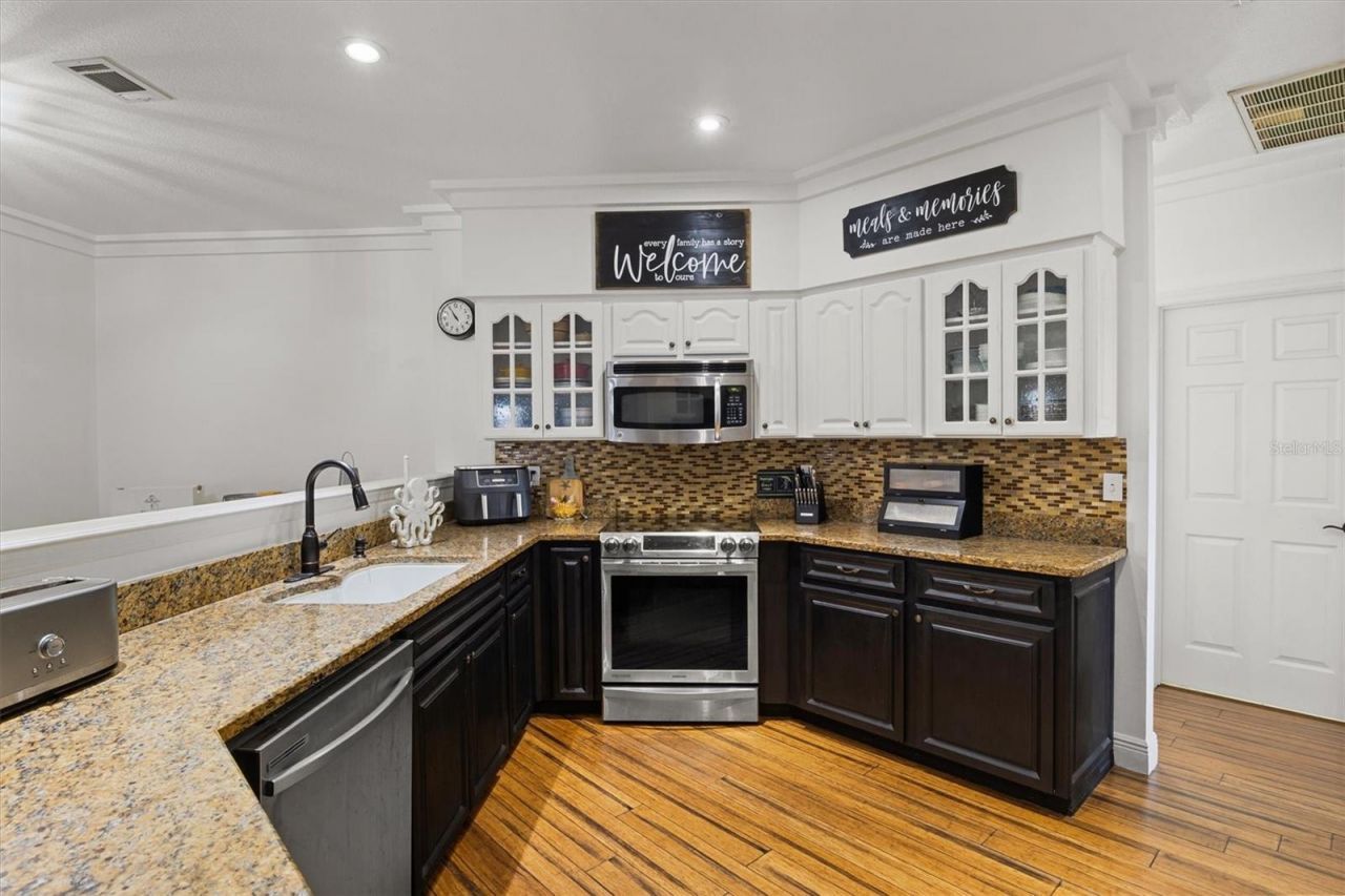 2881 Chatsworth Lane, Lakeland, FL 33812 Photo