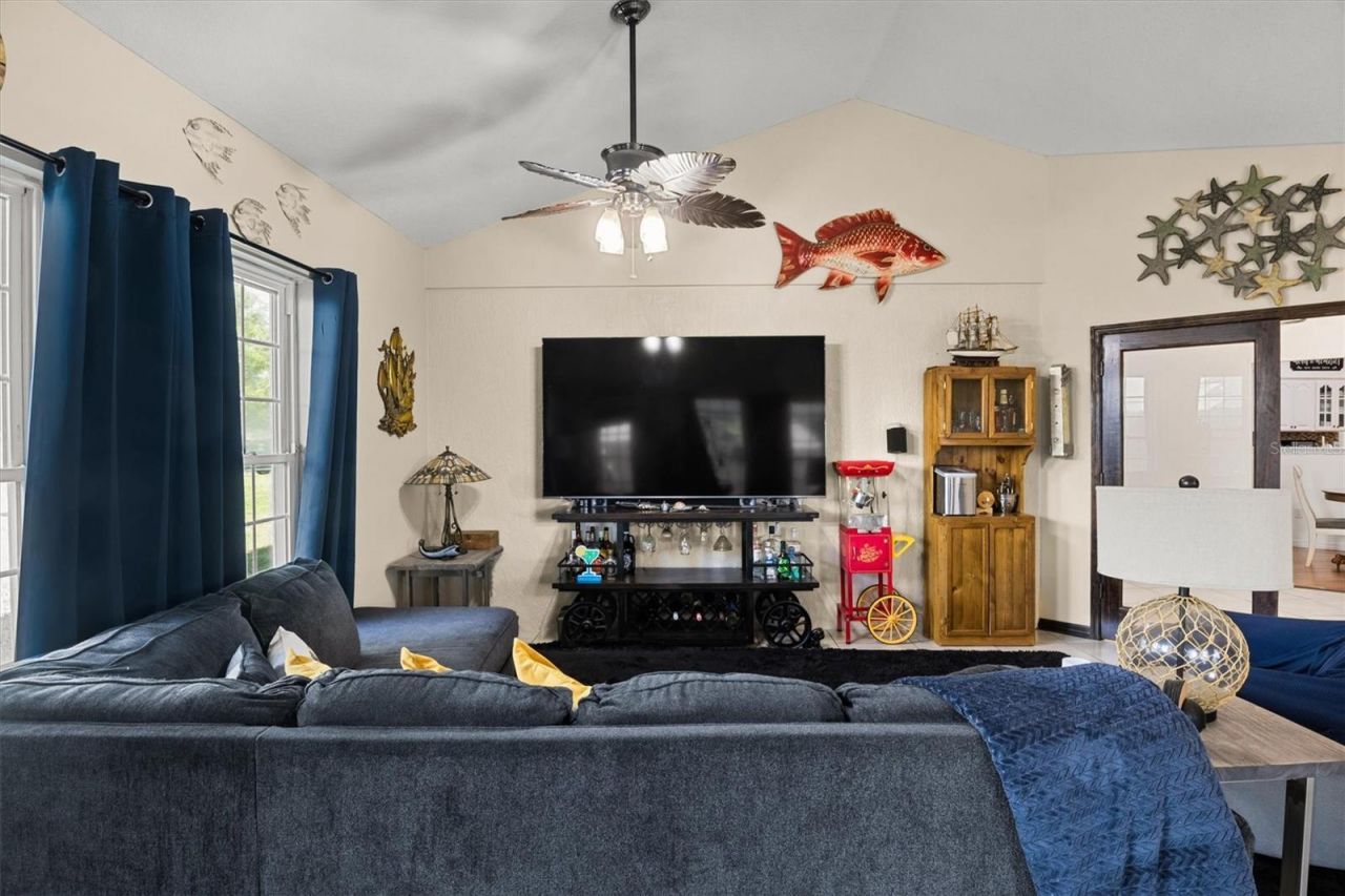 2881 Chatsworth Lane, Lakeland, FL 33812 Photo