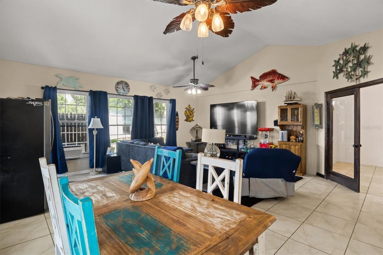 2881 Chatsworth Lane, Lakeland, FL 33812 Photo