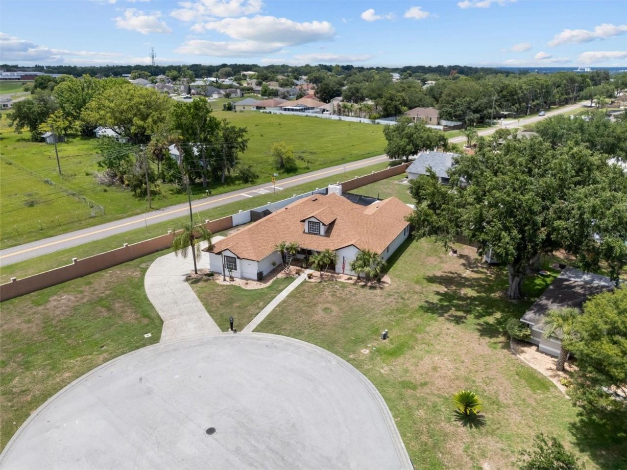 2881 Chatsworth Lane, Lakeland, FL 33812 Photo
