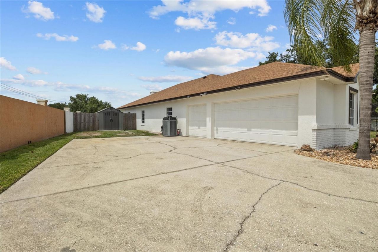 2881 Chatsworth Lane, Lakeland, FL 33812 Photo