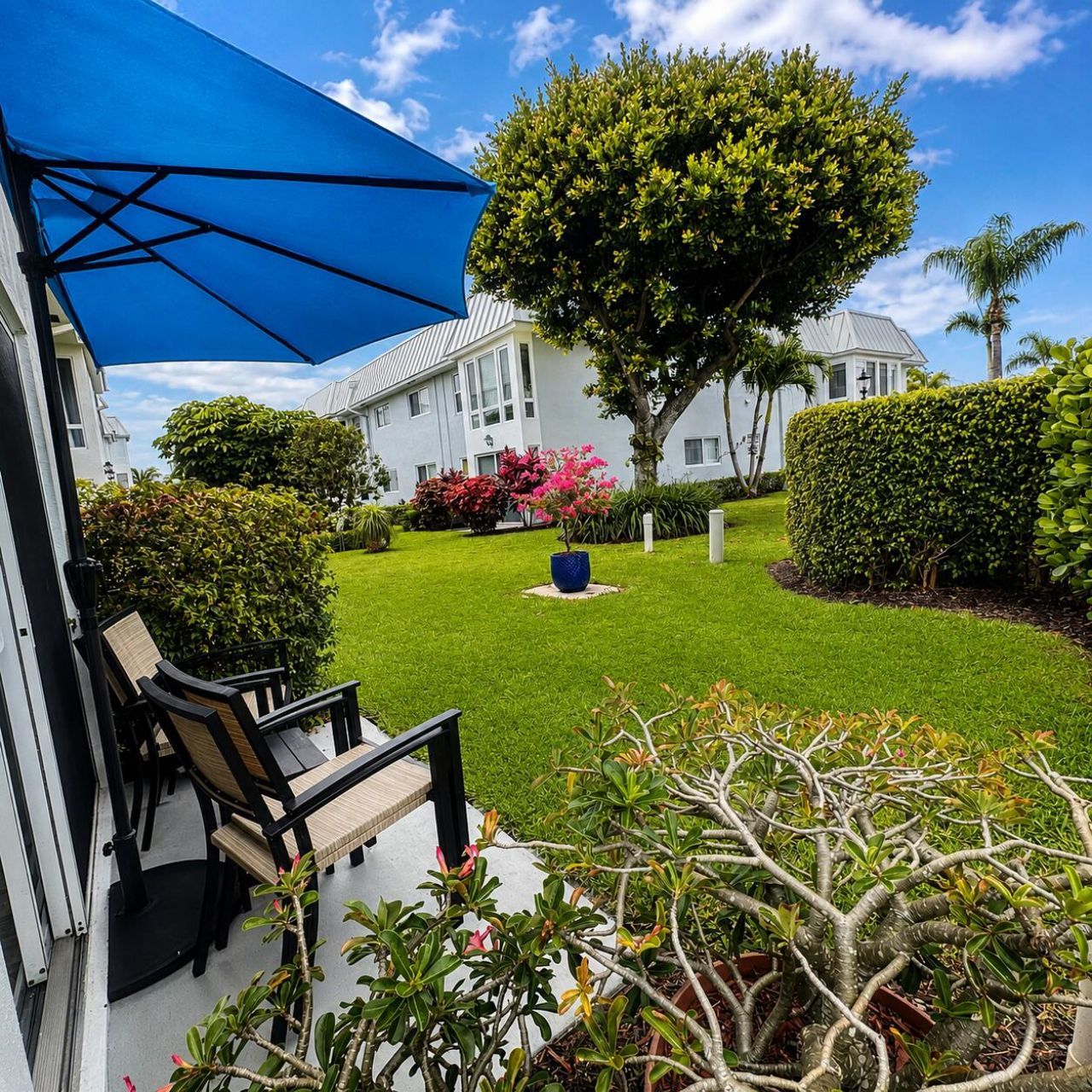 18 Colonial Club Drive, Unit 104, Boynton Beach, FL 33435 Photo