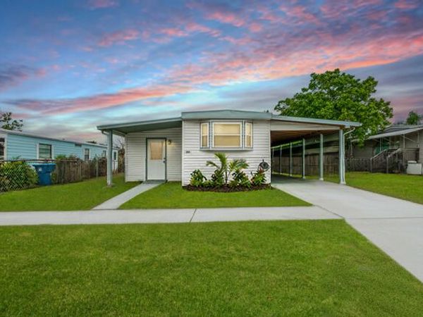2531 Chatham Way NE, Palm Bay, FL 32905