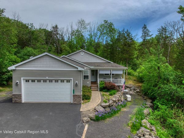 720 Sleepy Hollow Road, Athens, NY 12015