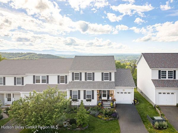 9 Van Winkle Road, Hudson, NY 12534