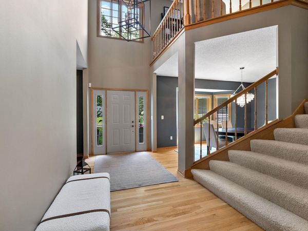 8879 Sylvan Ridge , Eden Prairie, MN 55347