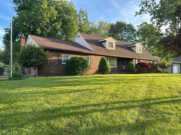 2560 Wedgewood Drive, Mansfield, OH 44903