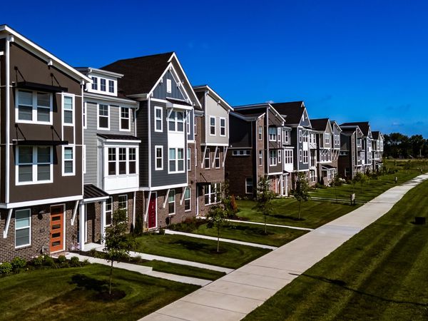 6045 Windsor Drive , Unit 18-707, McCordsville, IN 46055