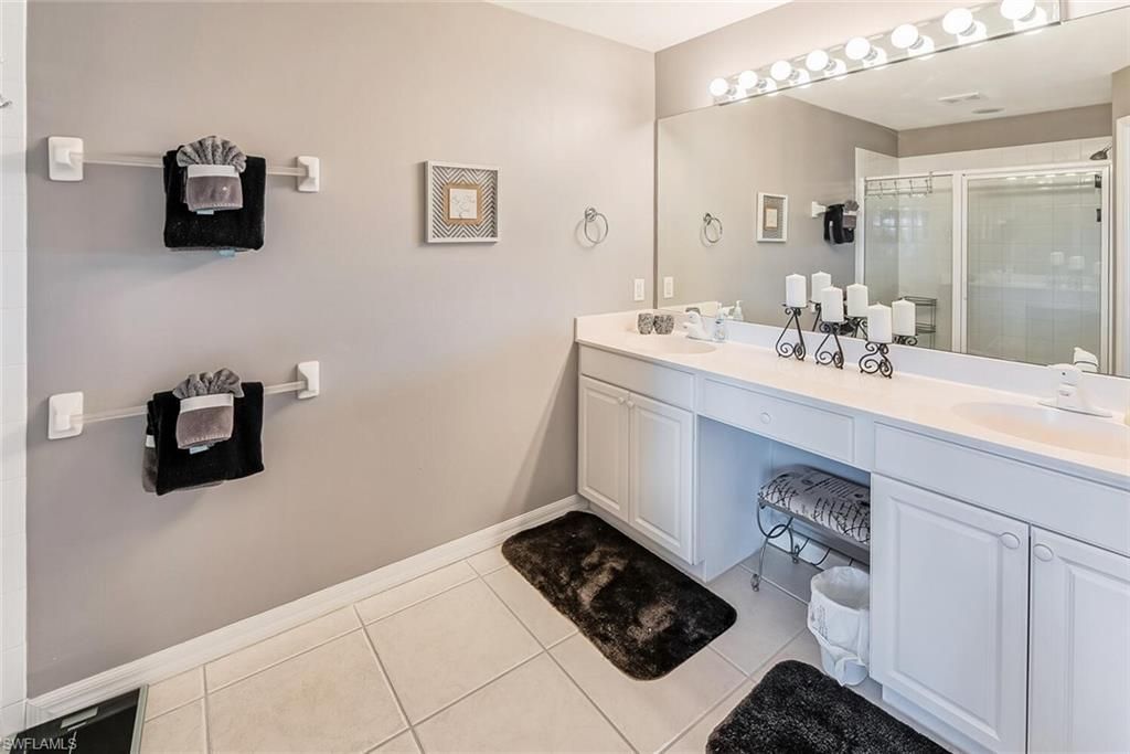 1080 Hampton Cir, Naples, FL 34105 Photo