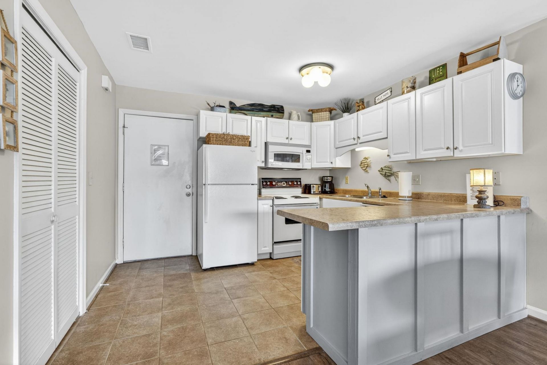 1820 N Ocean Blvd.  Photo 12