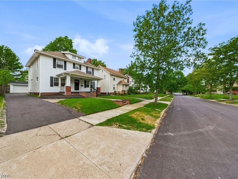 3244 Redwood Road, Cleveland Heights, OH 44118 Photo 2