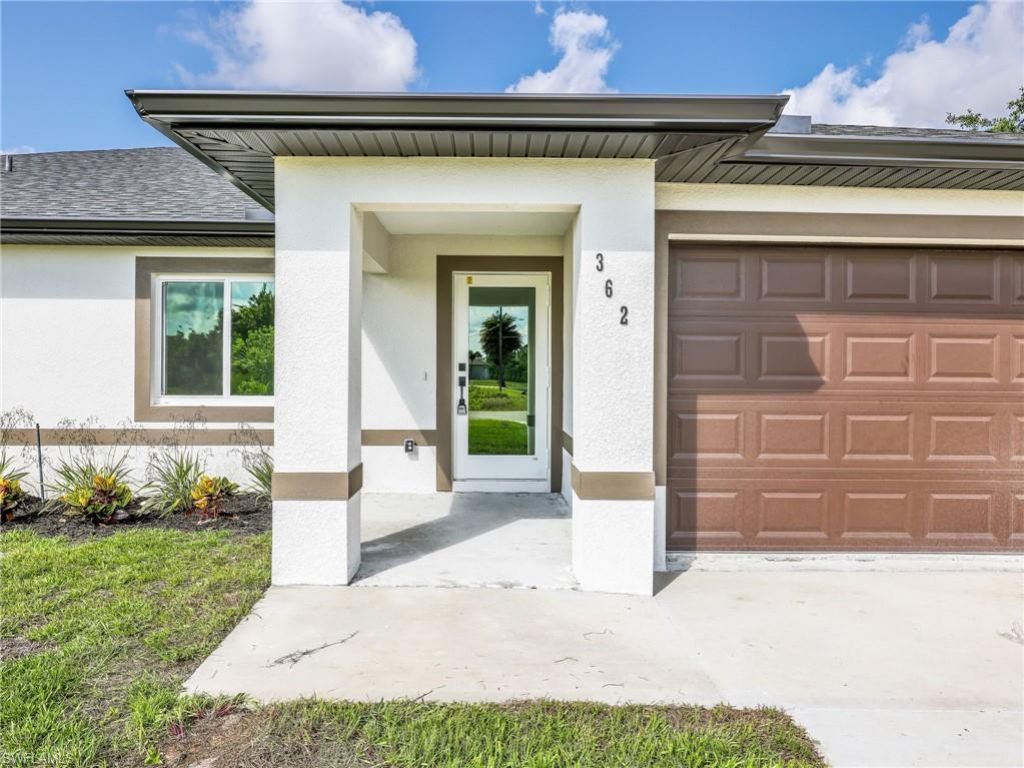 362/364 Petite Ave, Lehigh Acres, FL 33974 Photo
